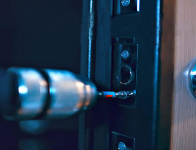 城西24小时上门开锁公司