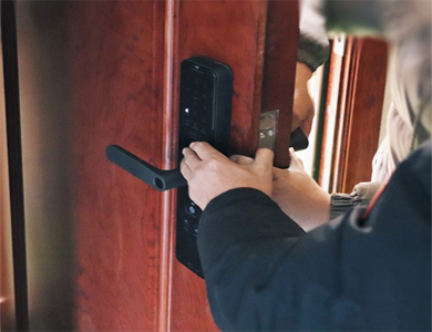 城西24小时上门开锁公司